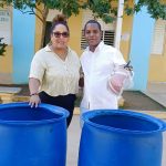Alcaldía entrega tanques de basura en Macao y La Ceiba