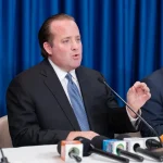 Bloque de senadores PRM recibe del presidente de esa organización proyecto de ley que modifica Ley de Partidos Políticos