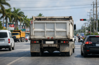Crece la preocupación por circulación de camiones sin placa en Bávaro, Verón y Punta Cana
