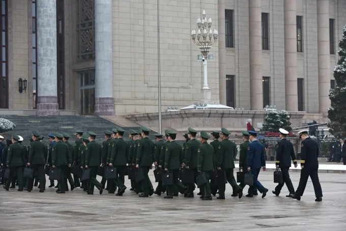 China elevará el gasto de Defensa un 7 % este año, el menor ritmo de los últimos 3 años