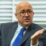 Francisco Domínguez Brito pide retirar la fusión del Ministerio de Educación y convocar revisión del Pacto Educativo ante la revolución tecnológica.