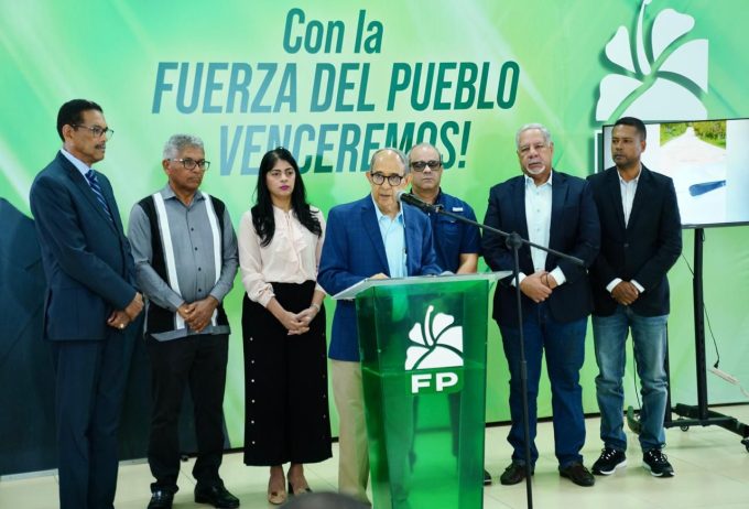 Fuerza del Pueblo acusa al gobierno del PRM de inflar cifras de obras públicas