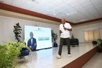 Alcalde de La Romana impulsa formación política con foro sobre liderazgo y gestión pública