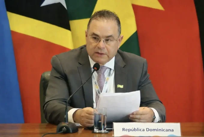 Ministro de Agricultura proclama en Brasil que RD avanza con determinación