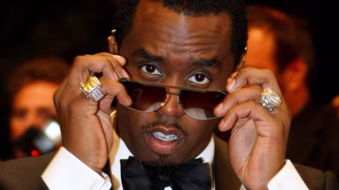 Sean 'Diddy' Combs saldrá de prisión el 25 de abril de 2028 tras reducción de condena