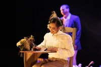 Teatro Rodante de Bellas Artes dio inicio al Mes del Teatro con una brillante puesta en escena de “Aquí a la sombra, Salomé”