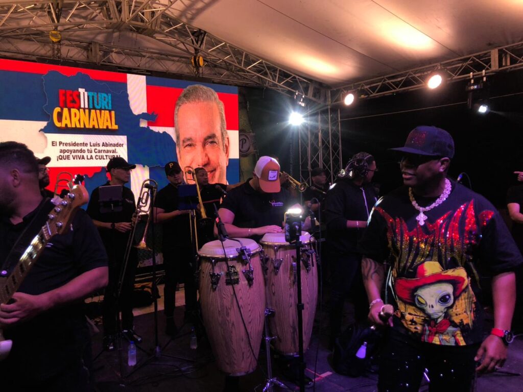 Festituricarnaval reúne a más de 375 mil personas en sus primeros conciertos de pura dominicanidad | 2 | Festituricarnaval reúne a más de 375 mil personas en sus primeros conciertos de pura dominicanidad - Noticias de hoy en República Dominicana | De Último Minuto