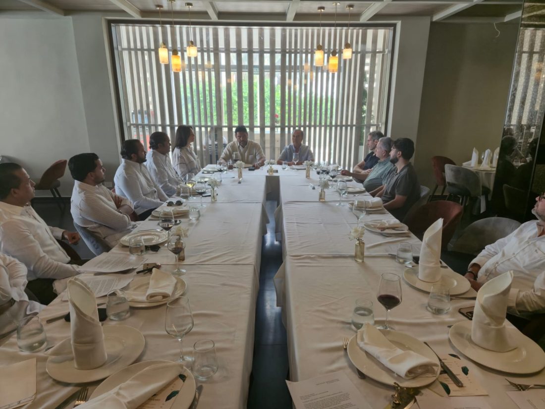 ALETA compartió almuerzo de empresarios para analizar futuro de La Altagracia