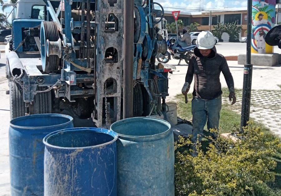 Realizan trabajos de drenaje para evitar acumulación de agua en Verón