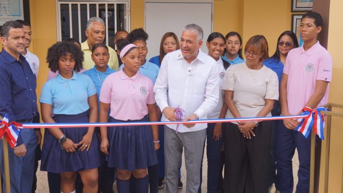 INABIE inaugura módulo de salud bucal en politécnico Gloria María Calcaño en el Majagual de Sánchez