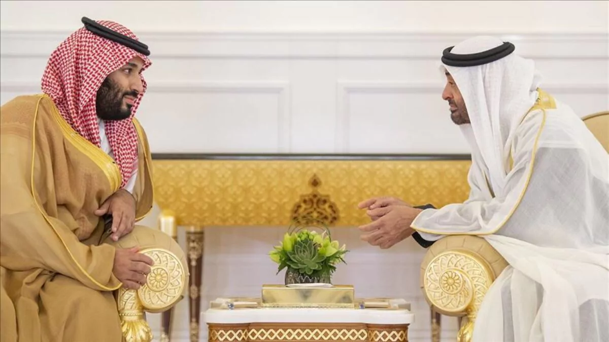 Arabia Saudí, Emiratos y Kuwait interceptan ataques con misiles y drones atribuidos a Irán